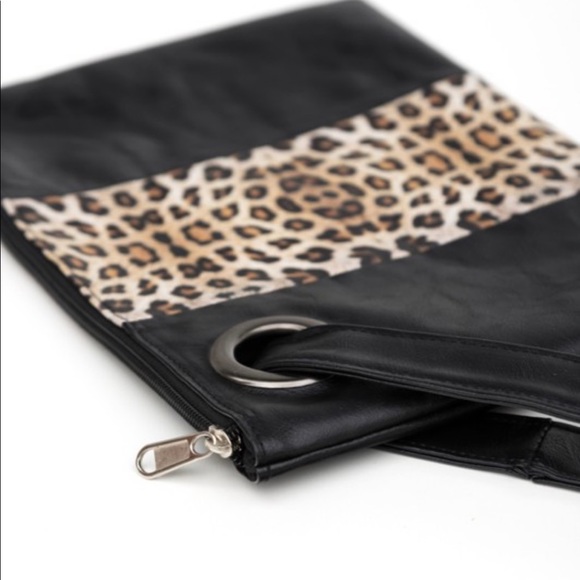 Leopard dual tone clutch - Picture 7 of 9
